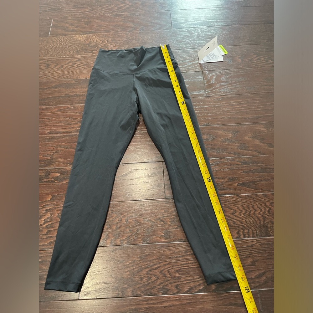 Women's Nike Yoga Leggings In Black Size Medium NEW Athleisure Gym